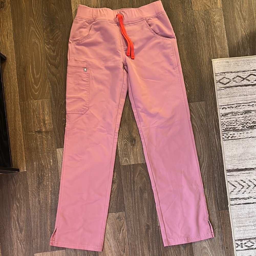 XS Casma top XS Kade Cargo pants